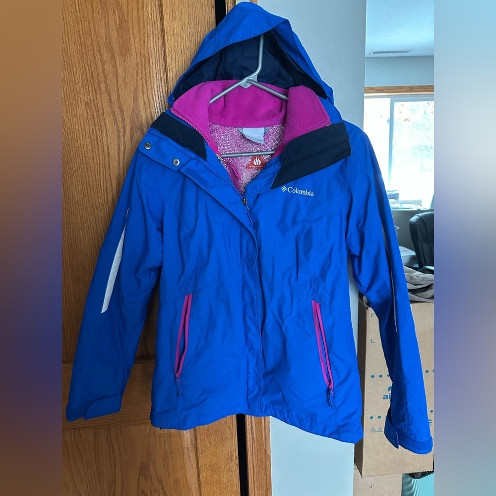 Columbia 2 in 1Vibrant Blue Jacket with Pink Highlights - Picture 10 of 10